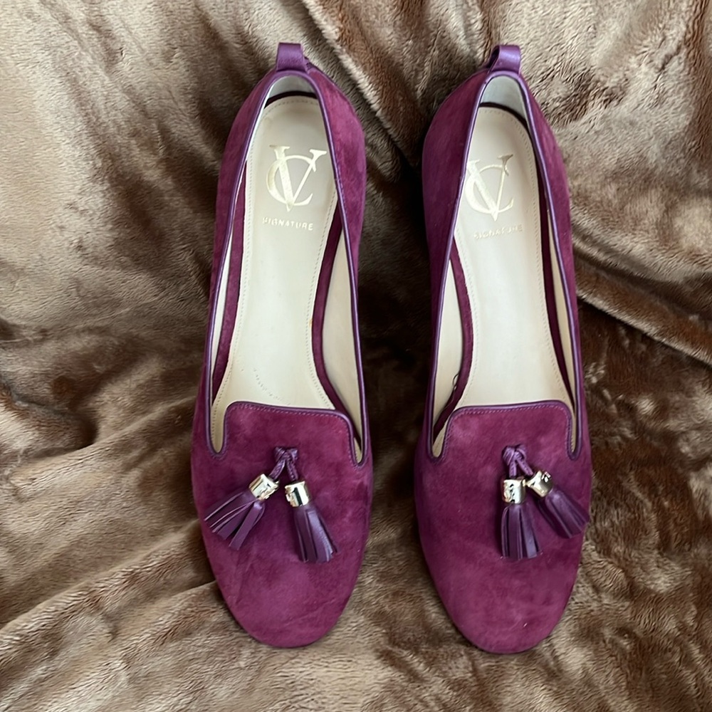 VC Signature Vince Camuto Burgundy suede slip on with tassels. 91/2 medium